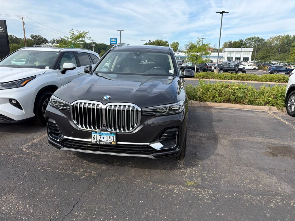 Used 2020 BMW X7 xDrive40i w/ Premium Package AWD/4WD image 11
