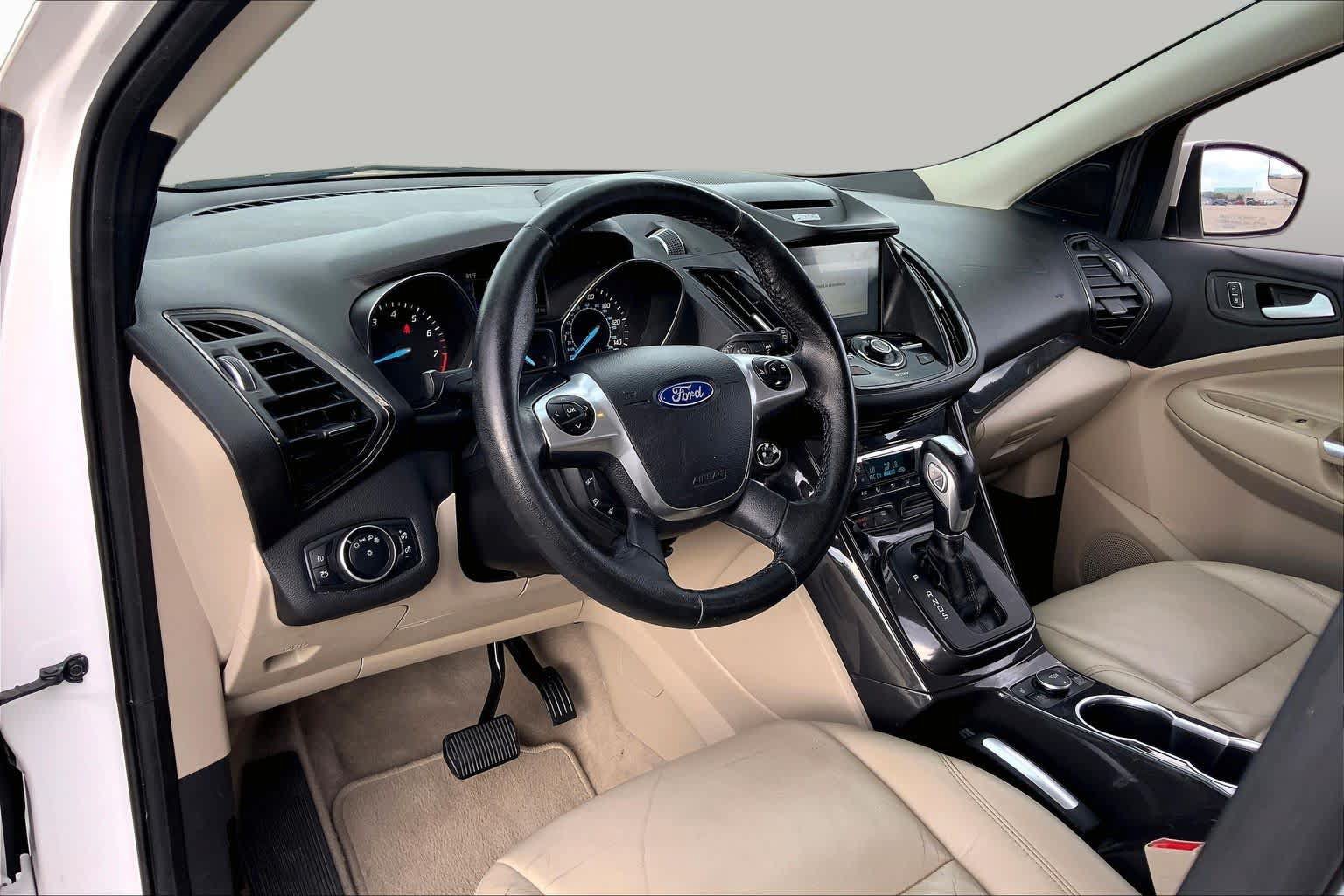Used 2016 Ford Escape Titanium FWD image 17