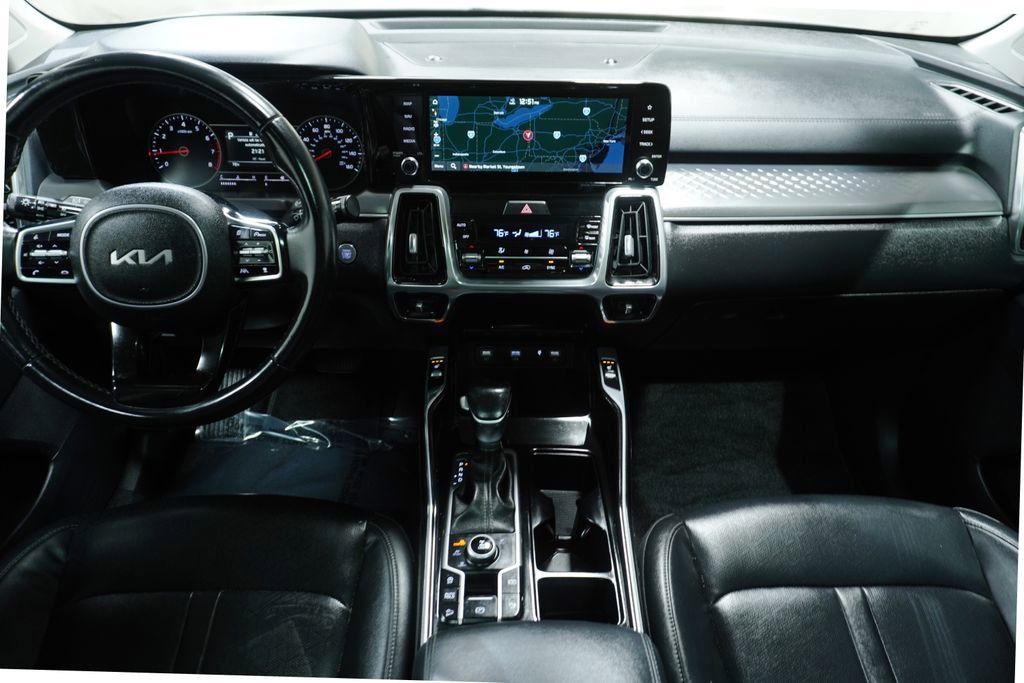 Used 2022 Kia Sorento SX image 19