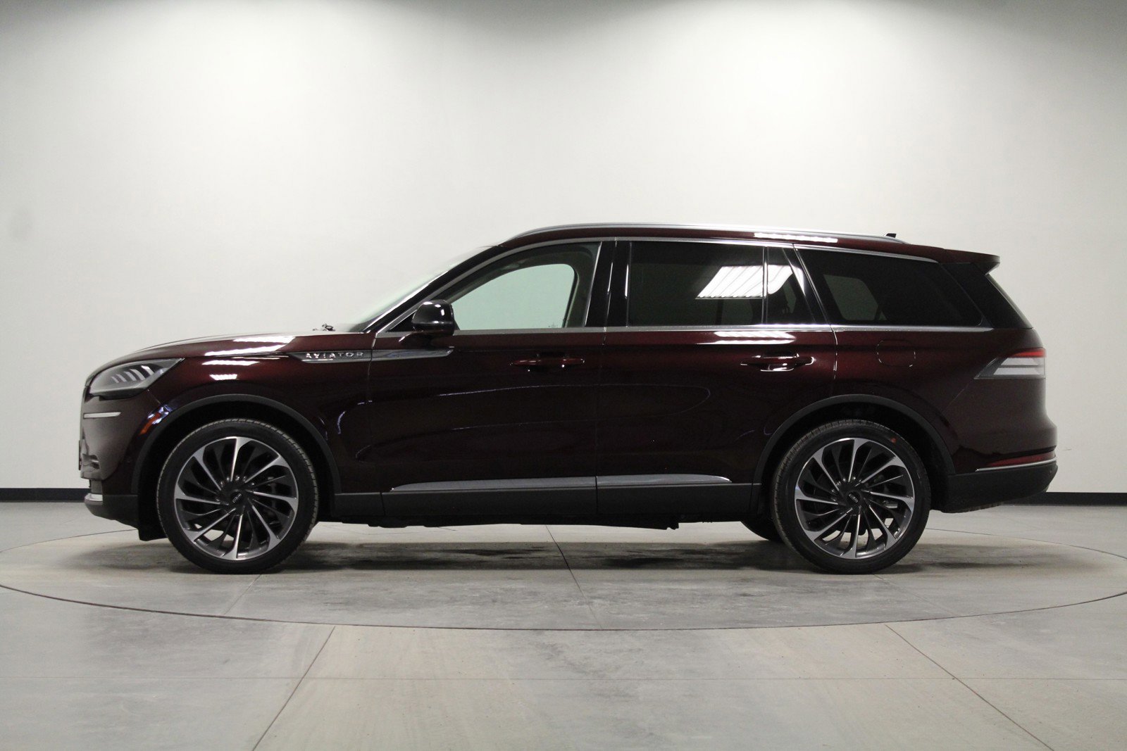 Used 2022 Lincoln Aviator Reserve w/ Equipment Group 201A image 7