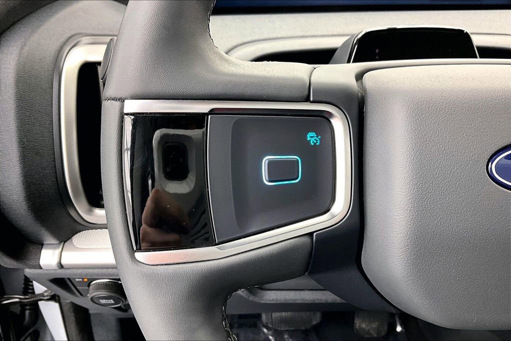 Used 2025 Ford Expedition Max Active image 18