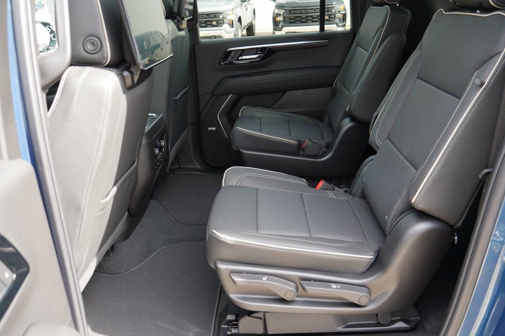 New 2026 Chevrolet Suburban Premier image 29