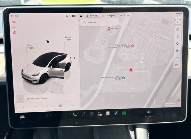 Used 2023 Tesla Model Y Long Range AWD/4WD image 21