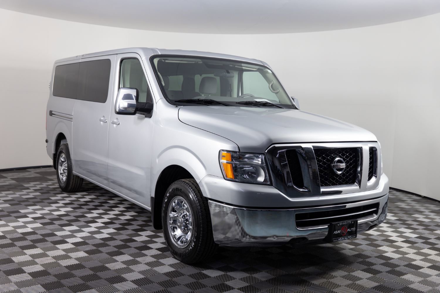 Used 2019 Nissan NV 3500 SV w/ Navigation Package RWD image 11