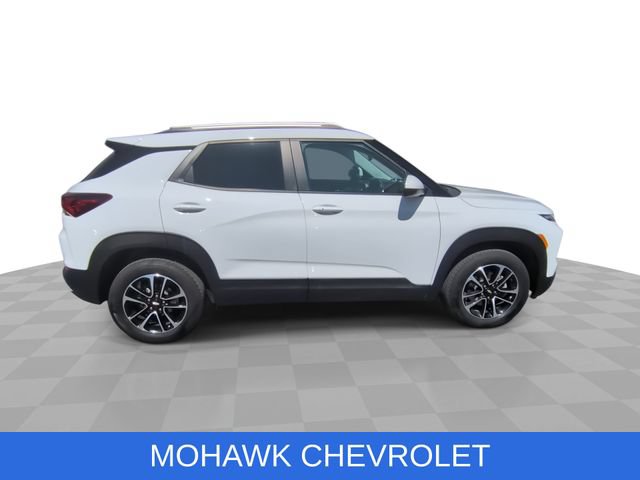 Certified 2024 Chevrolet TrailBlazer LT w/ Convenience Package AWD/4WD image 9