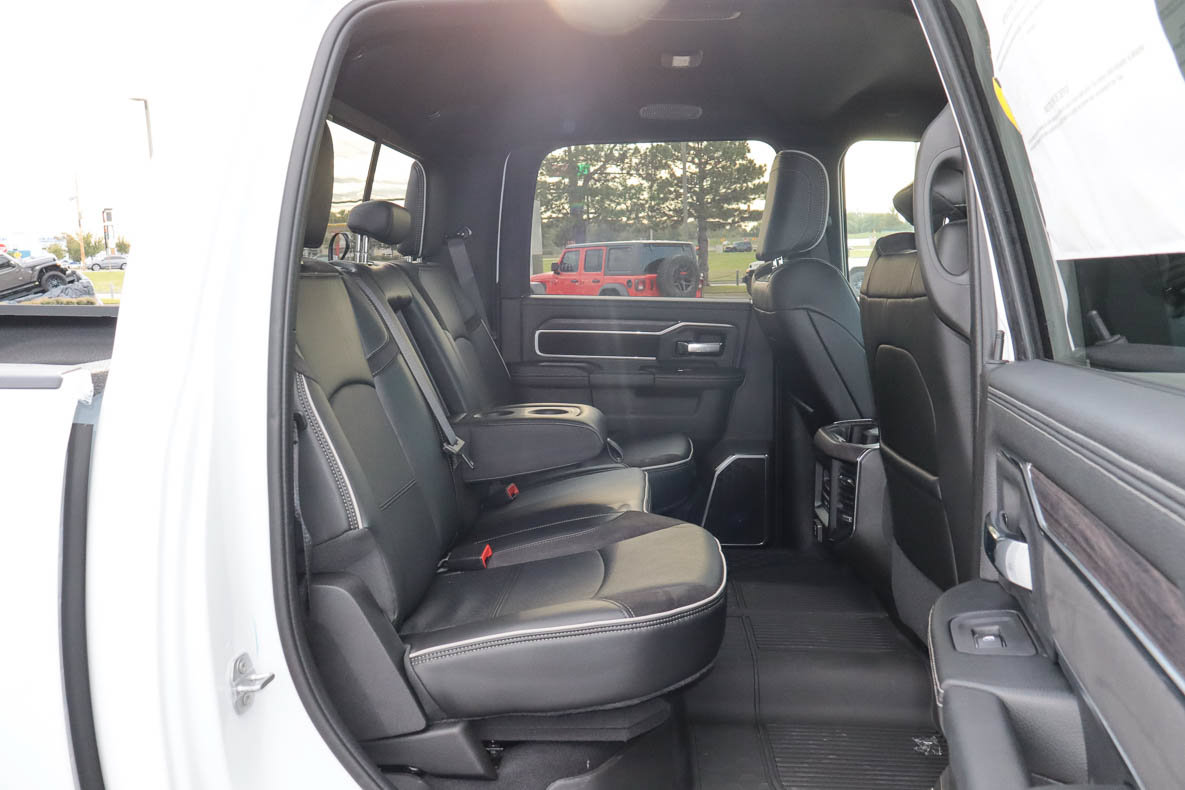 New 2027 RAM 2500 Laramie w/ Towing Technology Group AWD/4WD image 28