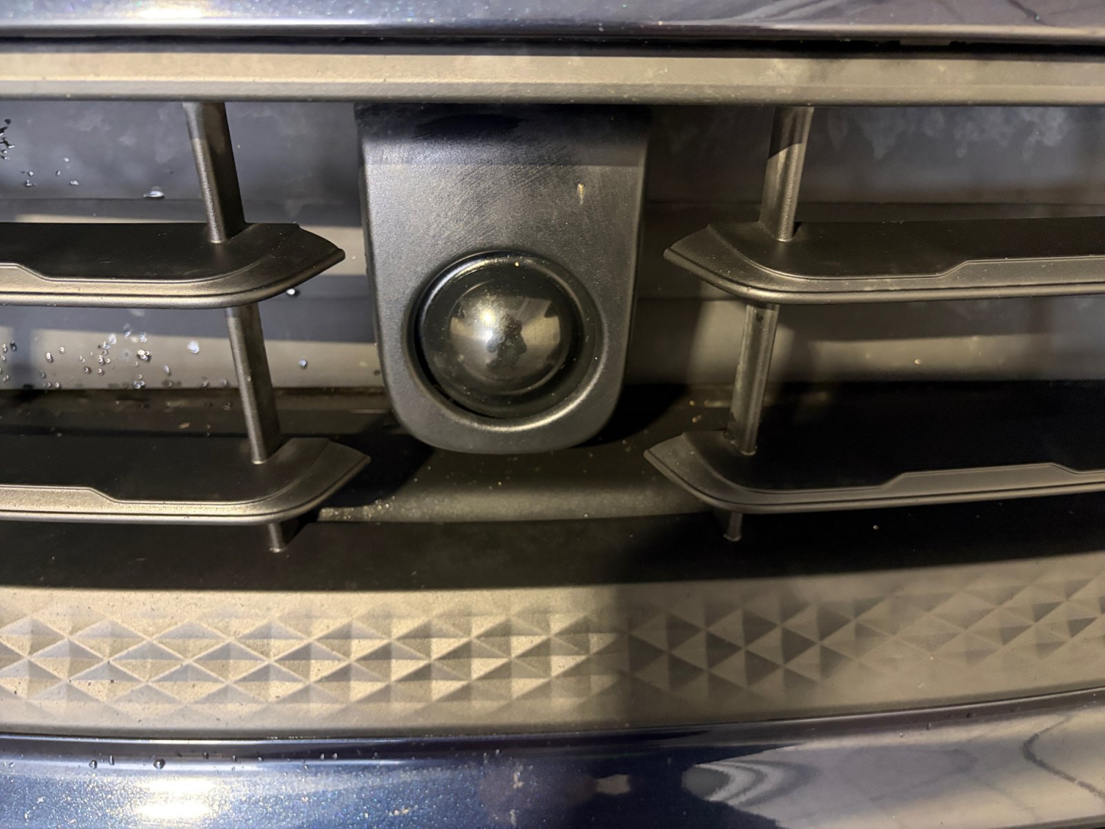 Certified 2023 Porsche Macan Turbo AWD/4WD image 12