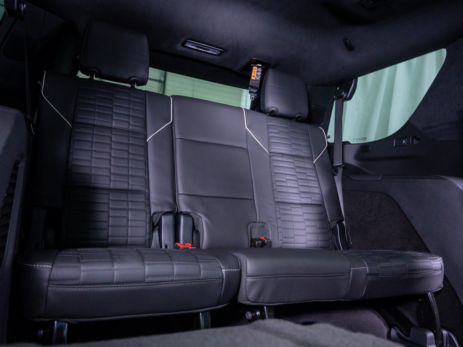 Used 2026 Cadillac Escalade V w/ LPO, ONYX Package AWD/4WD image 12