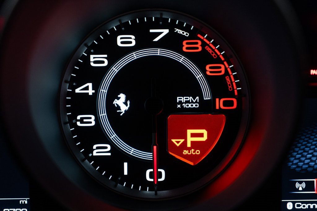 Used 2018 Ferrari 488 GTB Base image 27