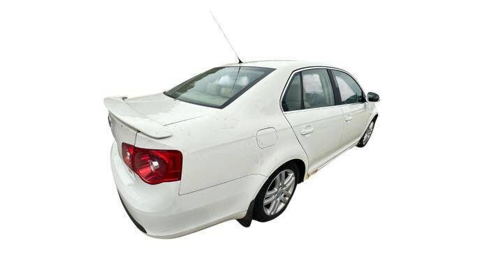 Used 2007 Volkswagen Jetta Wolfsburg Edition FWD image 5