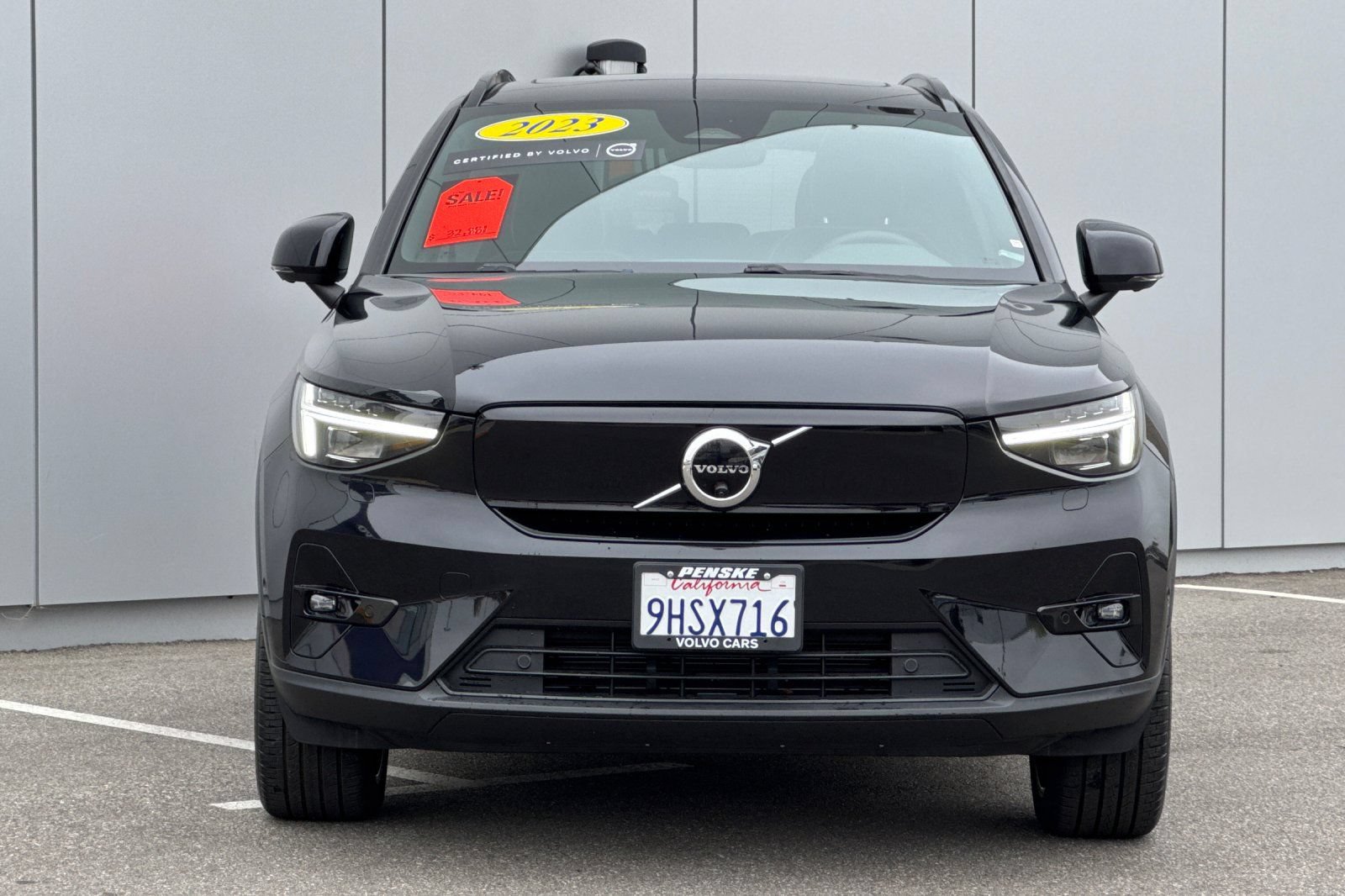 Used 2023 Volvo XC40 Recharge Ultimate w/ Protection Package Premier AWD/4WD image 8