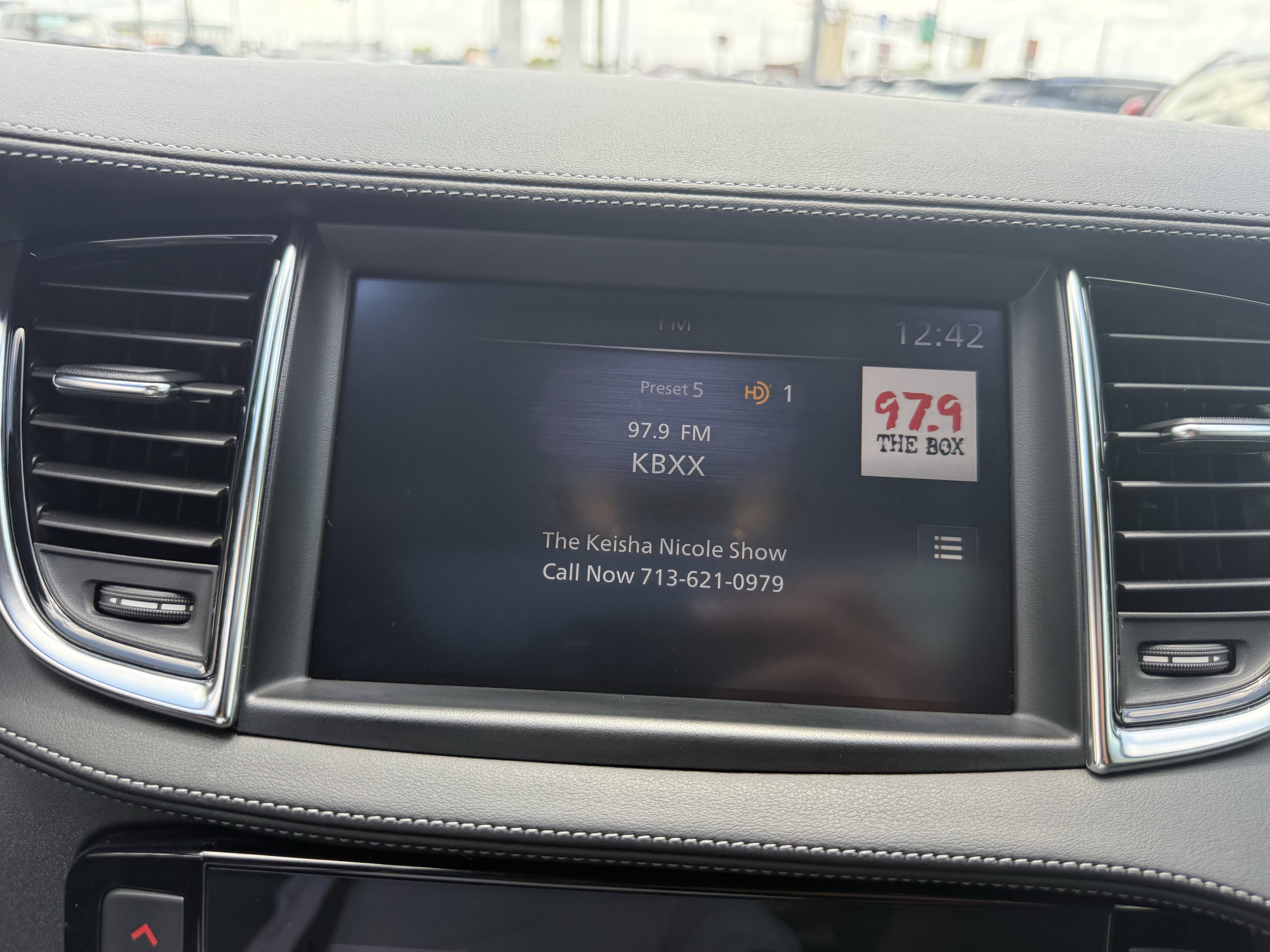 Certified 2025 INFINITI QX55 Luxe w/ Cargo Package AWD/4WD image 23
