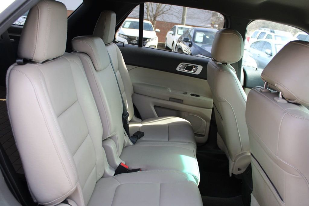 Used 2015 Ford Explorer XLT w/ Equipment Group 202A image 26
