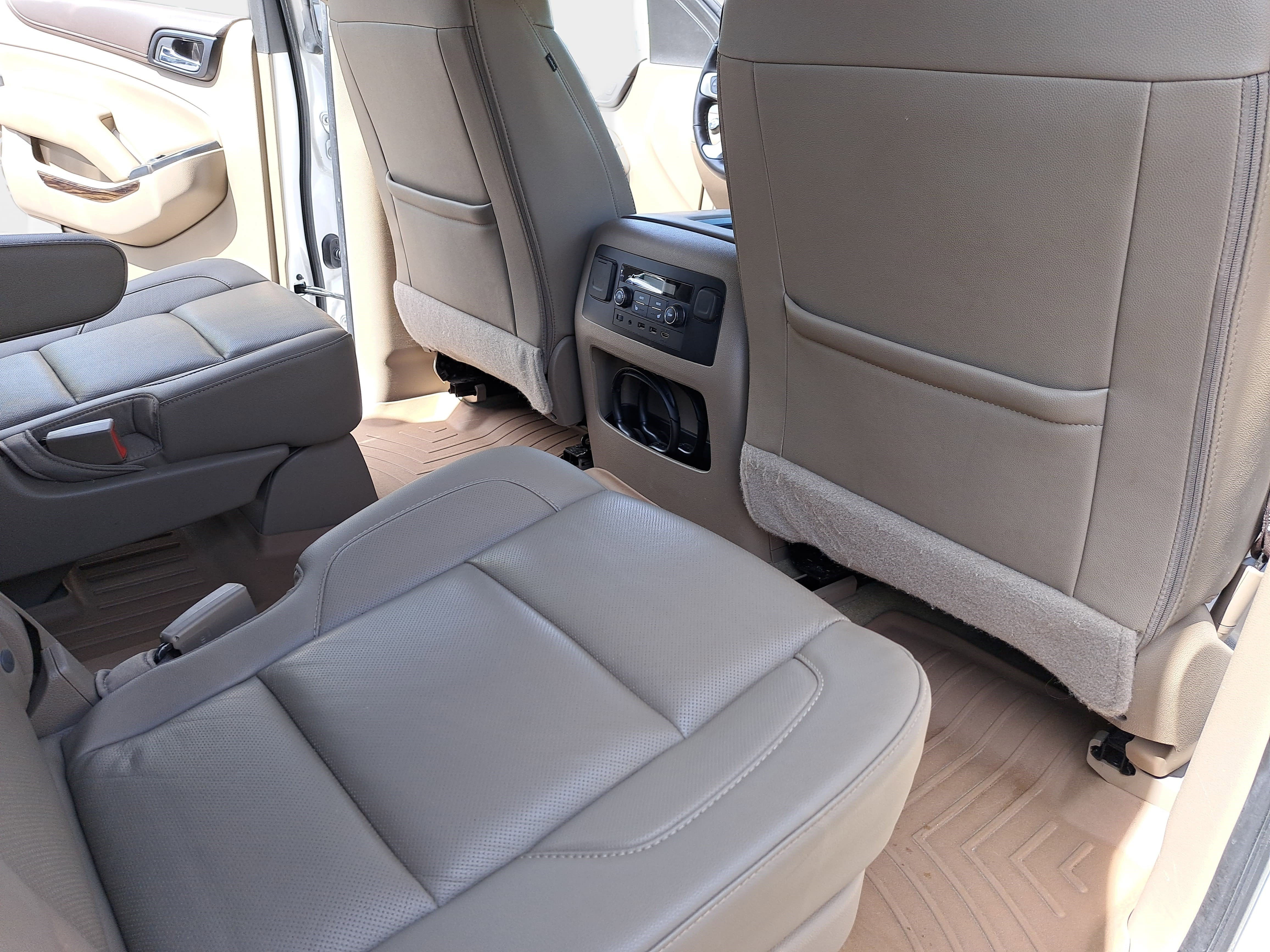 Used 2017 GMC Yukon XL SLT w/ Premium Edition image 11