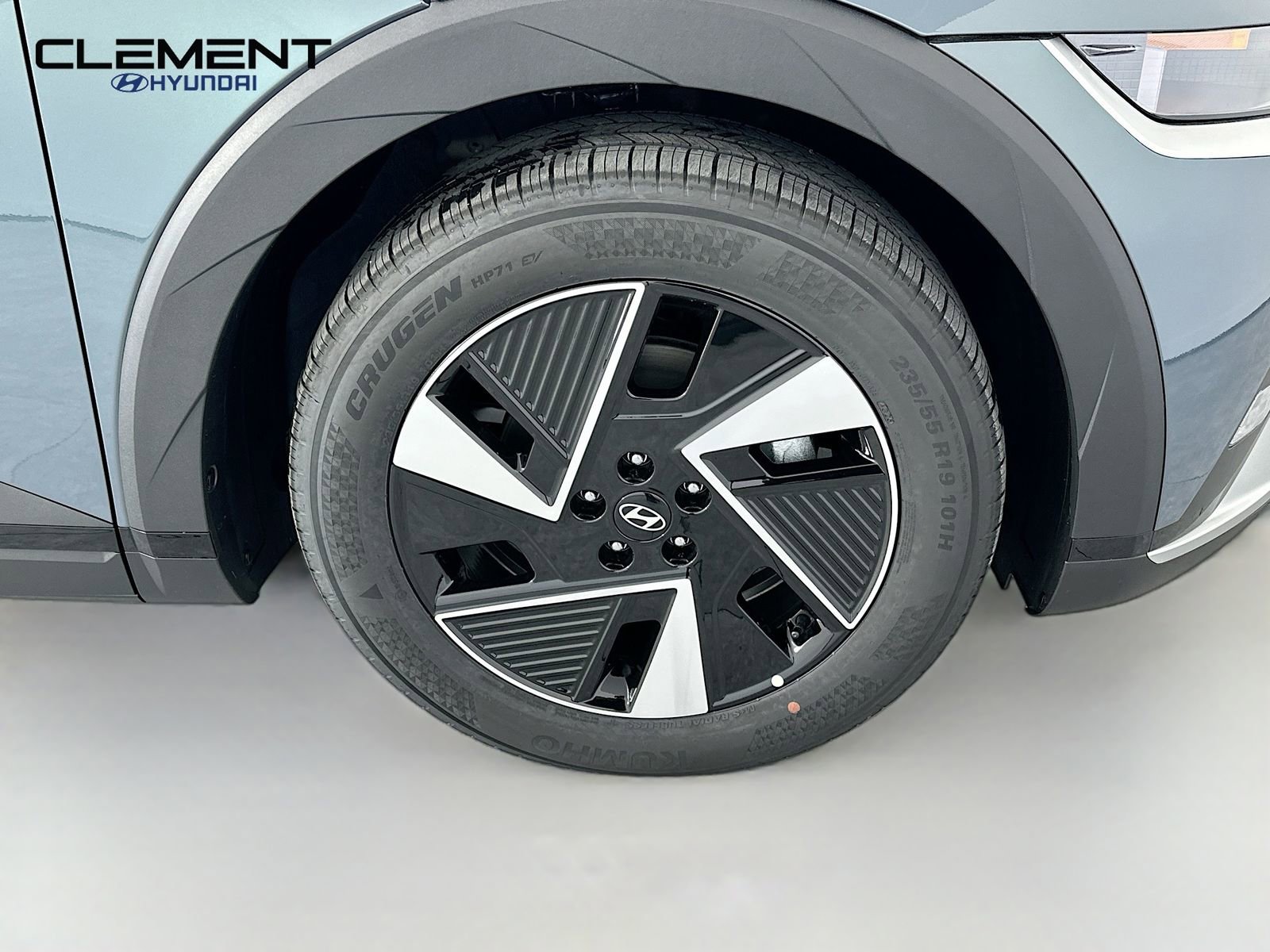 New 2026 Hyundai Ioniq 5 SE AWD/4WD image 30