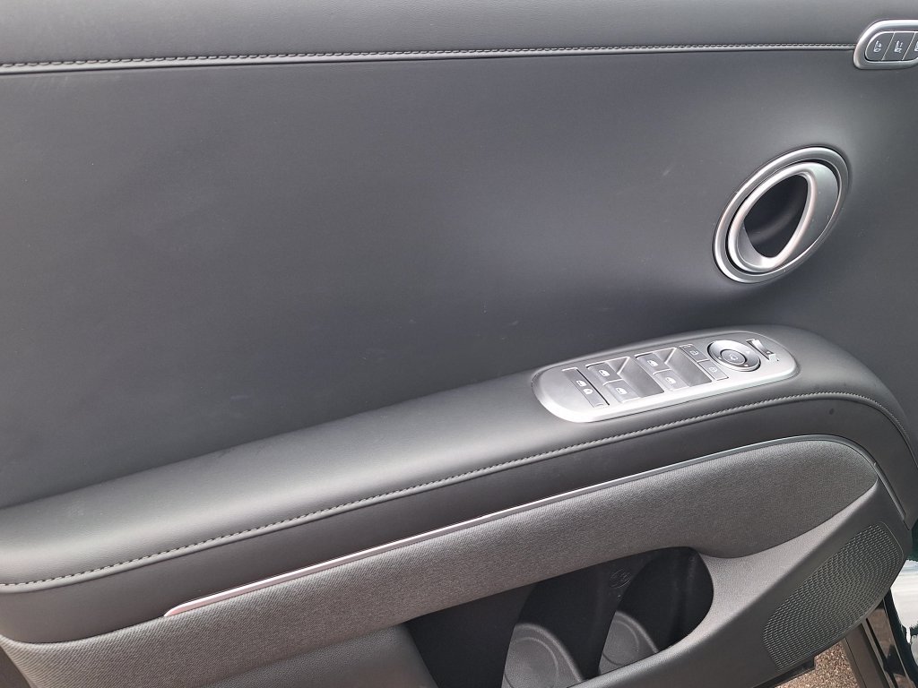 Certified 2026 Hyundai Palisade Calligraphy AWD/4WD image 9
