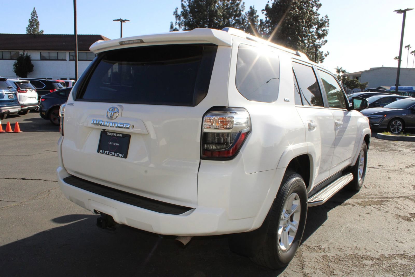 Used 2014 Toyota 4Runner SR5 Premium image 9