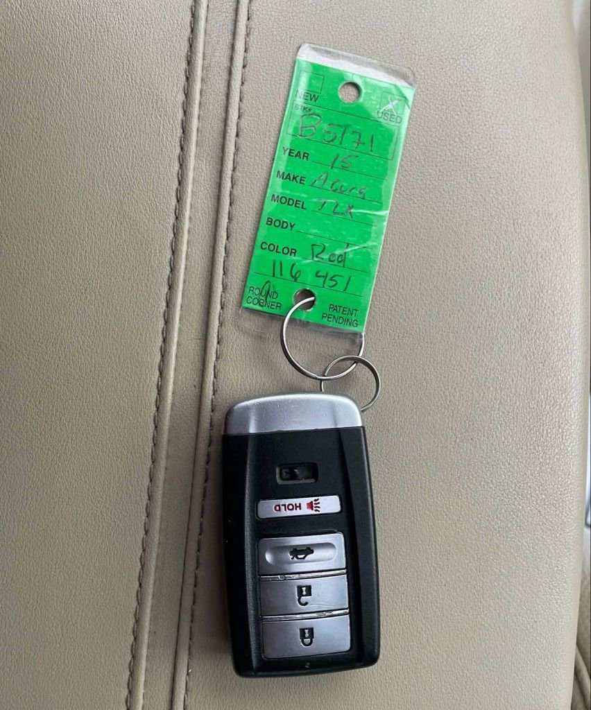 Used 2015 Acura TLX image 31