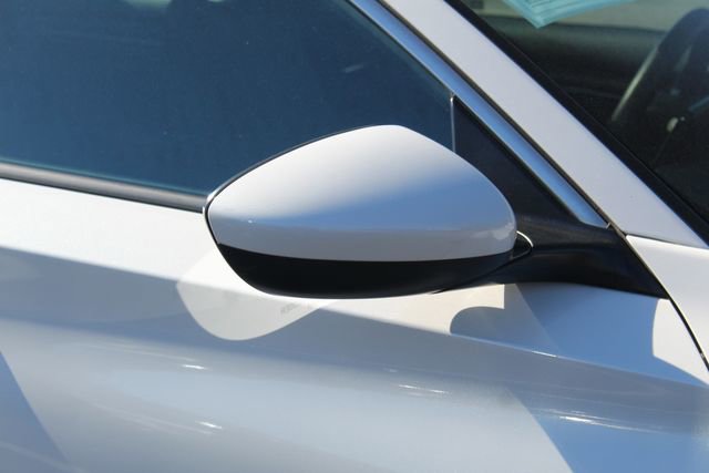 Used 2018 Honda Accord EX image 11