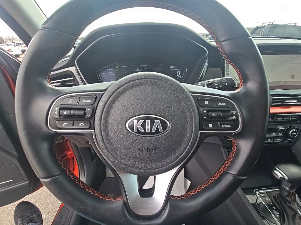 Used 2020 Kia Niro Touring image 17