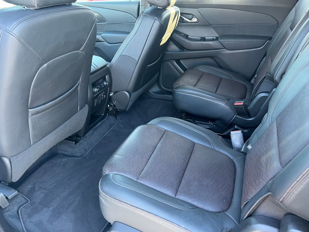 Used 2022 Chevrolet Traverse High Country image 12