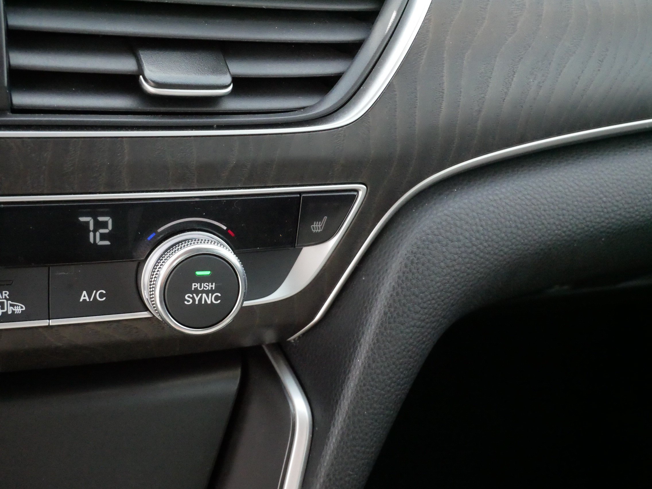 Used 2021 Honda Accord EX-L image 31