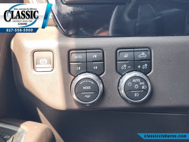 Used 2025 GMC Sierra 1500 SLT w/ SLT Premium Plus Package AWD/4WD image 23