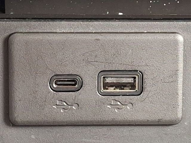 Used 2025 Buick Envision Sport Touring image 23