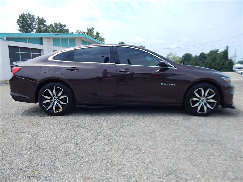 Used 2016 Chevrolet Malibu LT w/ Leather Package FWD image 7