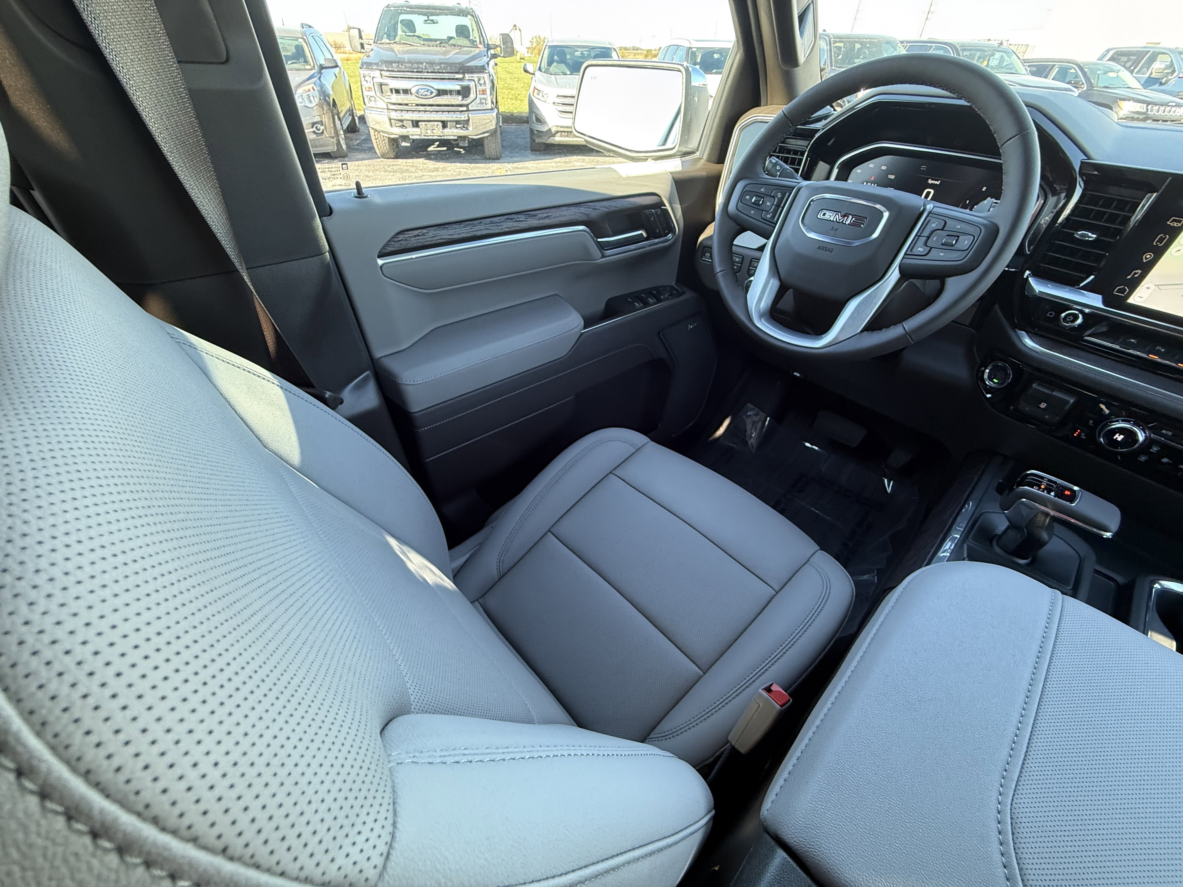 New 2026 GMC Sierra 1500 SLT w/ SLT Premium Plus Package image 23