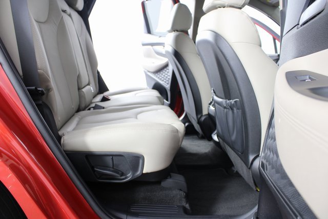 Used 2022 Hyundai Santa Fe SEL w/ Convenience Package image 19