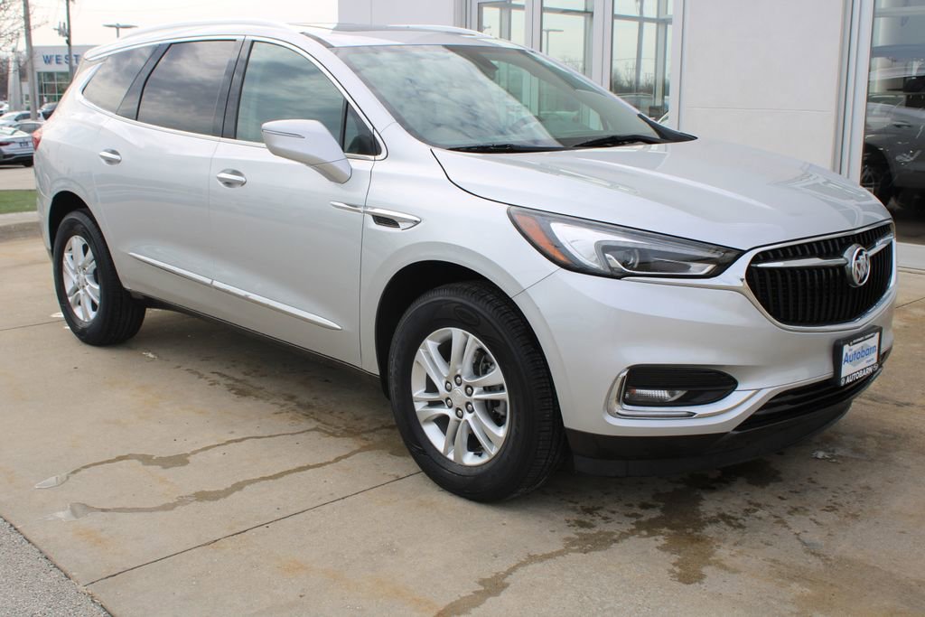 Used 2020 Buick Enclave Essence image 1
