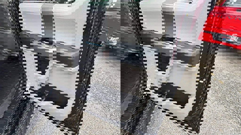 Used 2020 Ford F150 XLT w/ Equipment Group 301A Mid image 18