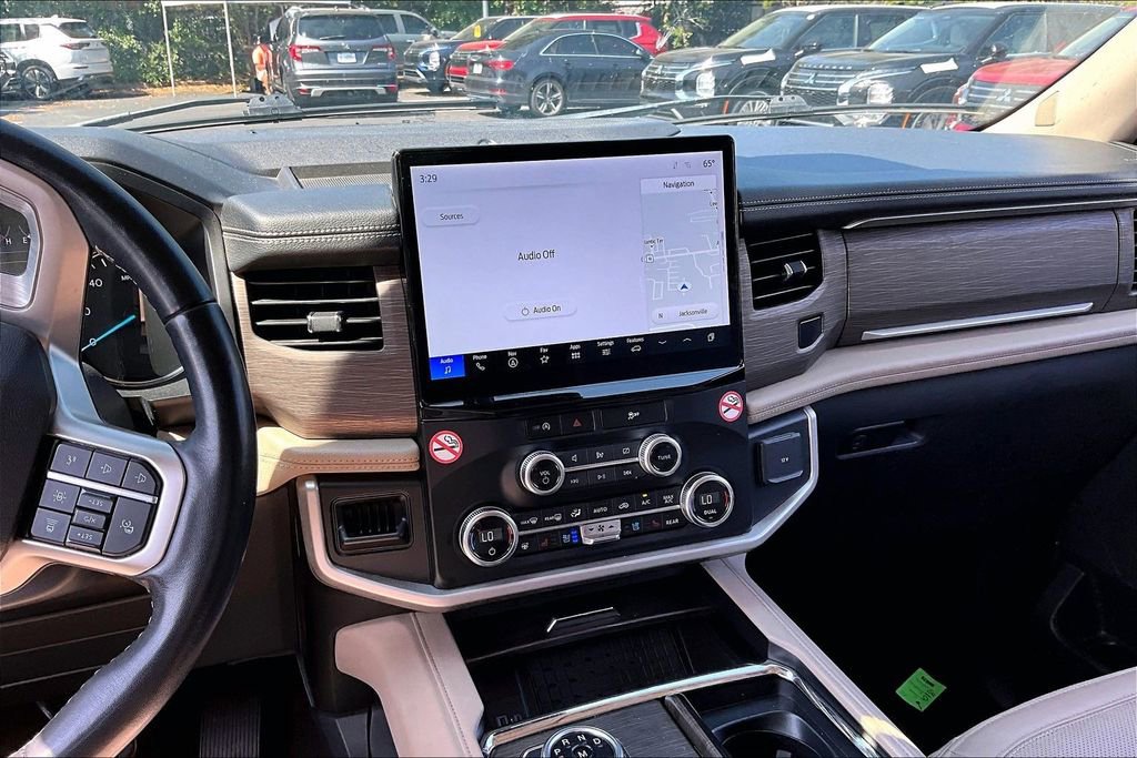 Used 2024 Ford Expedition Max Limited RWD image 9