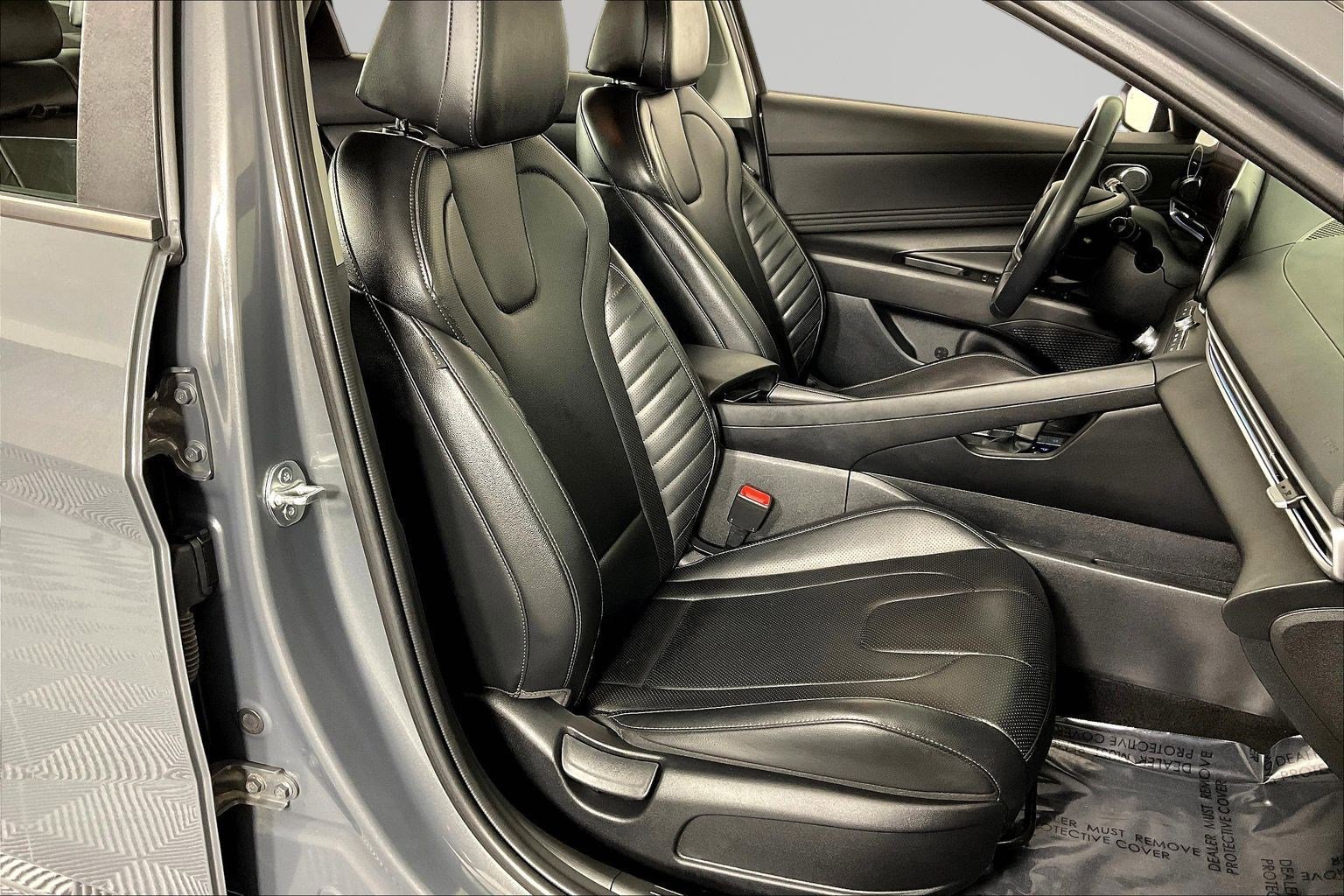 Used 2024 Hyundai Elantra Limited FWD image 28