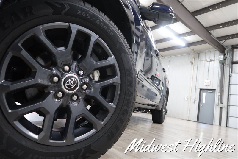 Used 2023 Toyota Tundra Platinum w/ Advanced Package AWD/4WD image 3