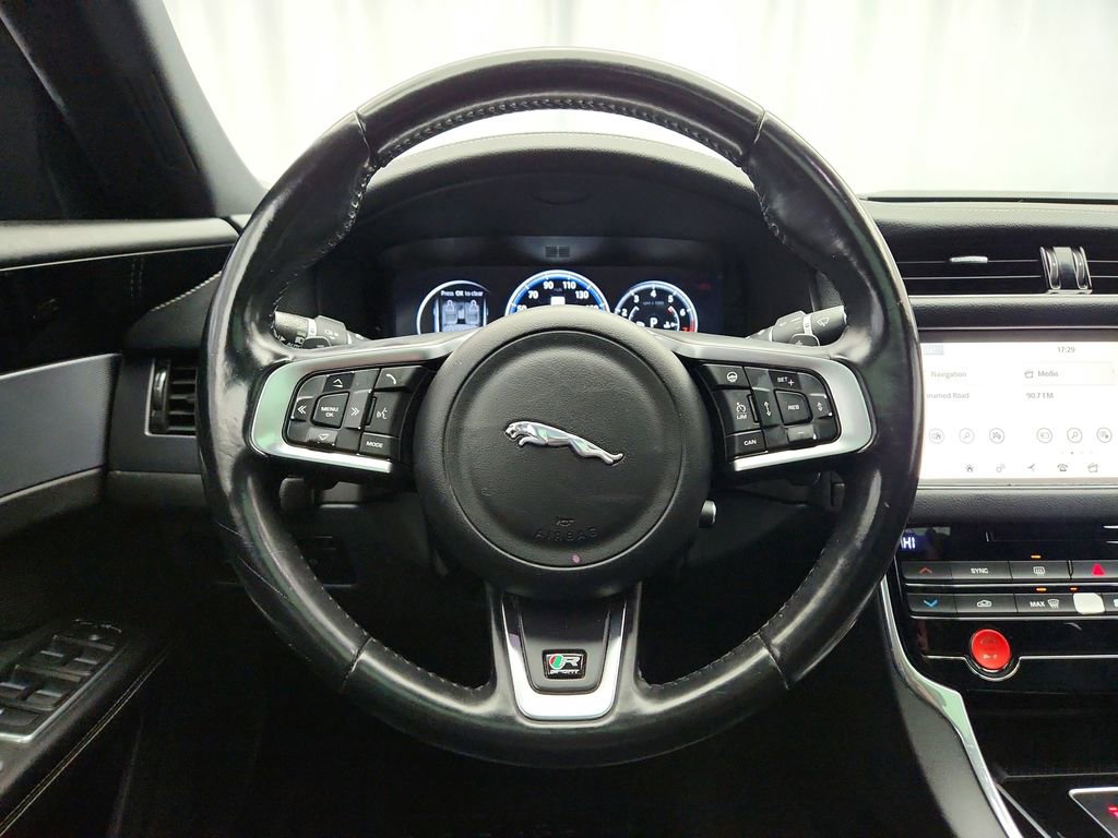 Used 2017 Jaguar XF R-Sport image 16