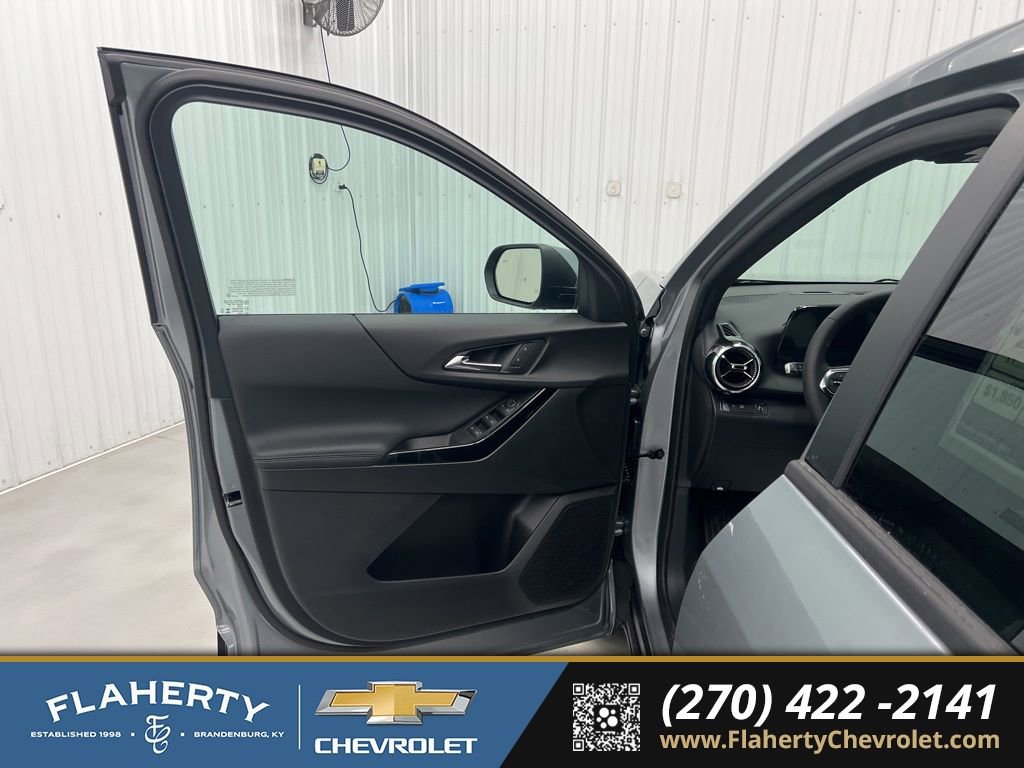 New 2026 Chevrolet Equinox LT image 8