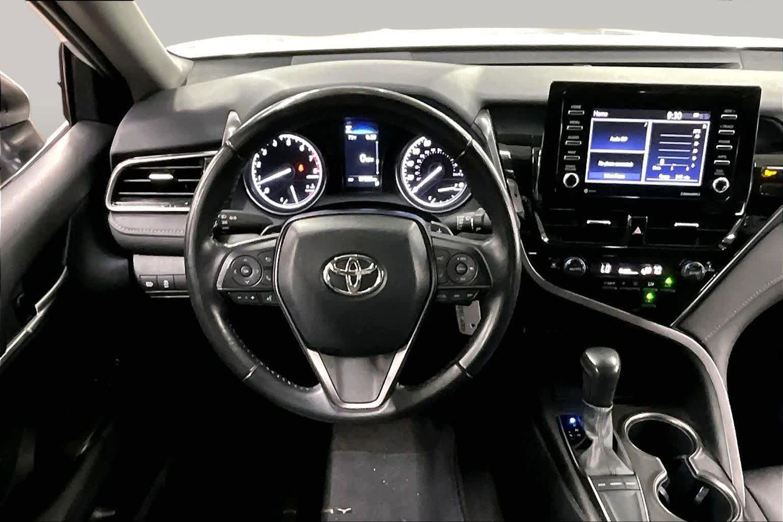 Used 2024 Toyota Camry SE FWD image 6