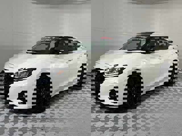 Certified 2023 Nissan Maxima SR w/ Sport Mat Group FWD image 4