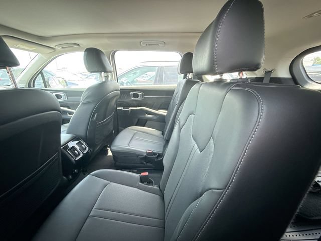 Used 2022 Kia Sorento SX FWD image 8
