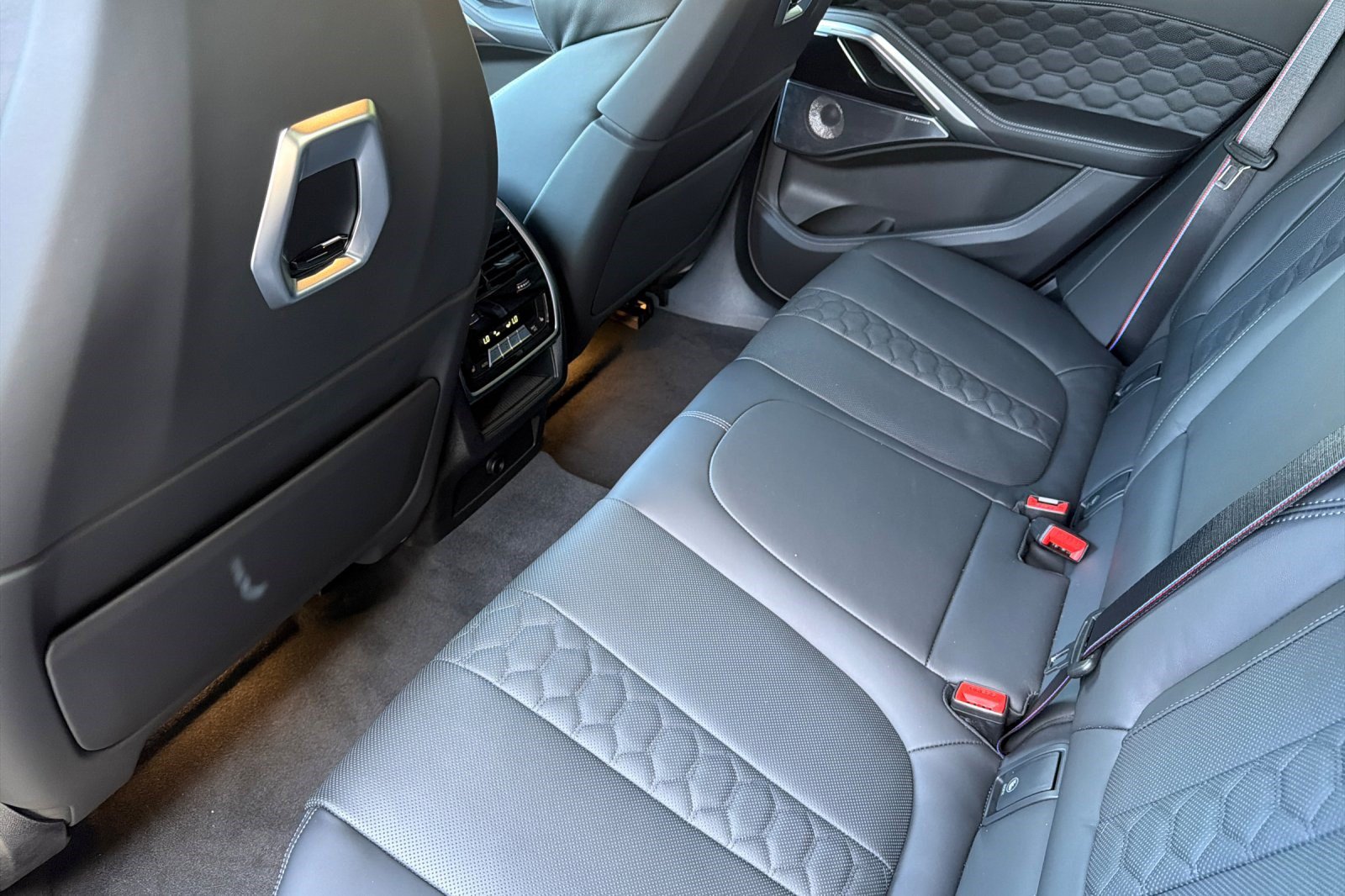 New 2027 BMW X6 M Competition w/ Executive Package AWD/4WD image 10