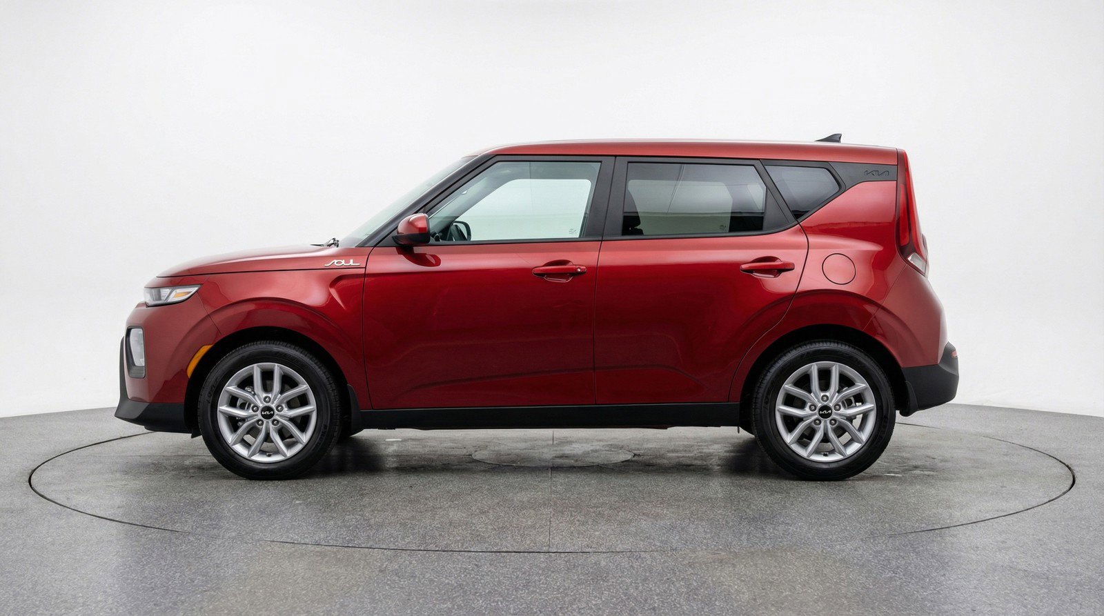 Used 2025 Kia Soul LX w/ LX Technology Package FWD image 5
