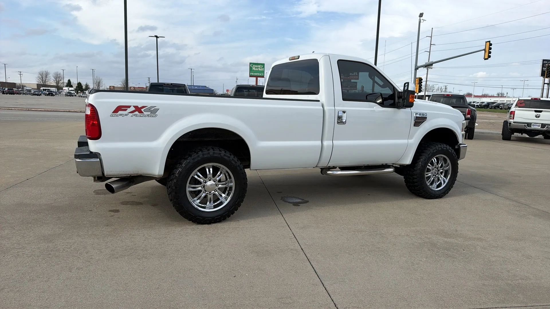Used 2010 Ford F250 XLT image 25