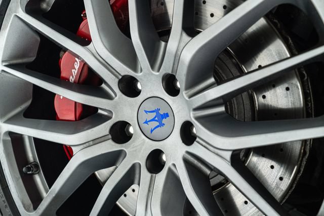 Used 2017 Maserati Quattroporte GTS GranSport RWD image 22