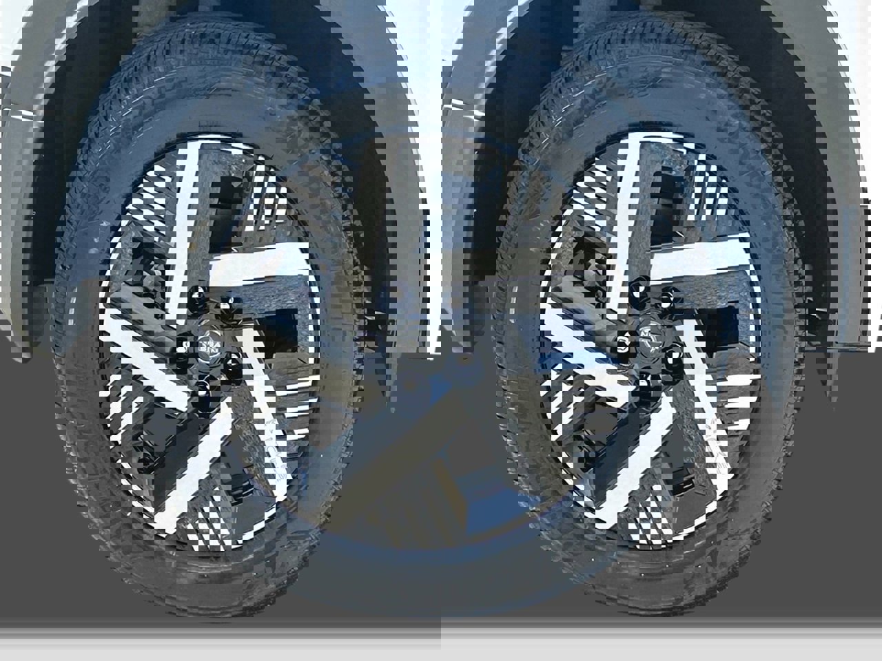 New 2026 Nissan Kicks SV image 7