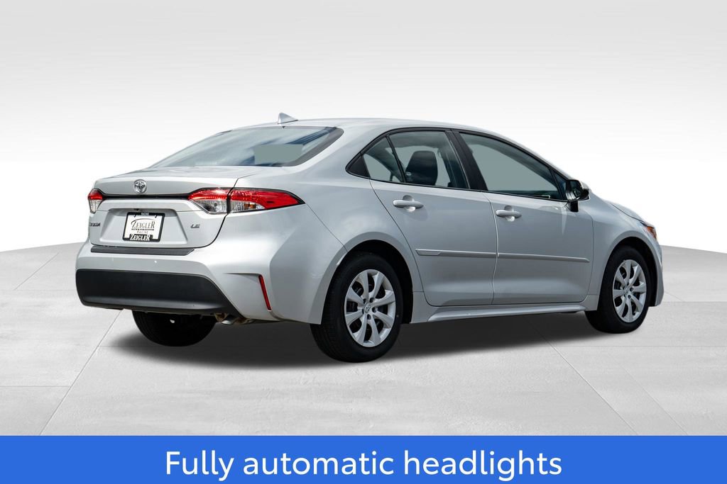 Used 2024 Toyota Corolla LE image 7