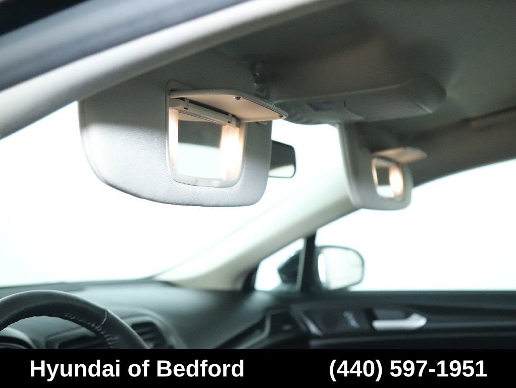 Used 2018 Ford Fusion SE w/ Equipment Group 201A FWD image 20