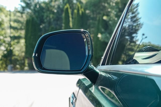 Used 2022 Bentley Bentayga AWD/4WD image 29