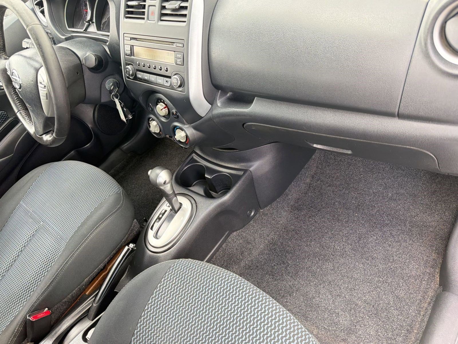 Used 2014 Nissan Versa Note SV FWD image 33